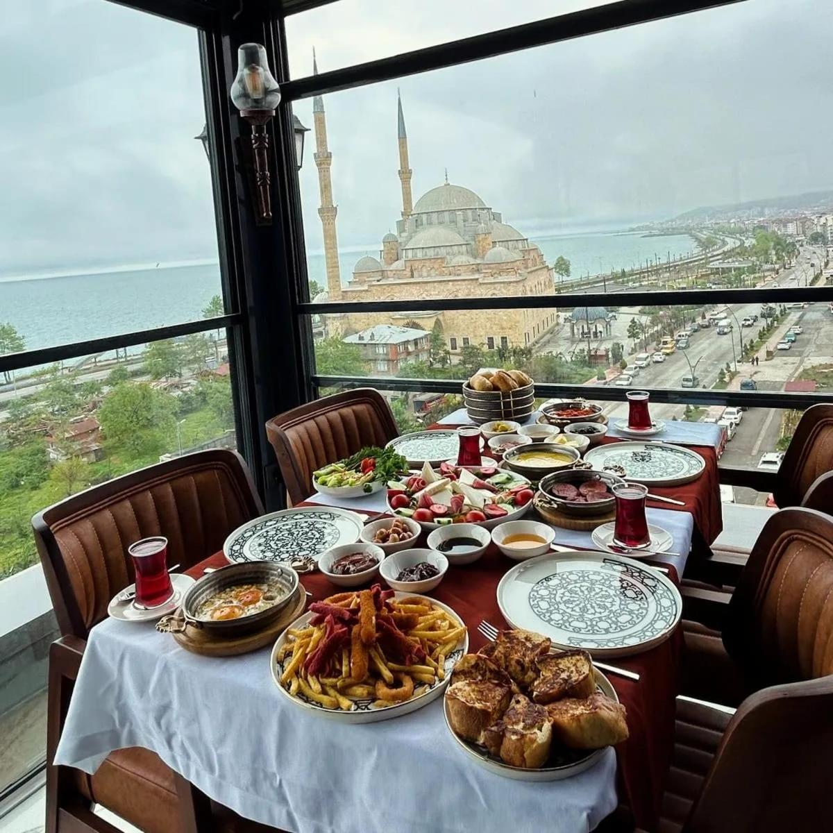 Ayatoure Hotel Bulancak Екстериор снимка